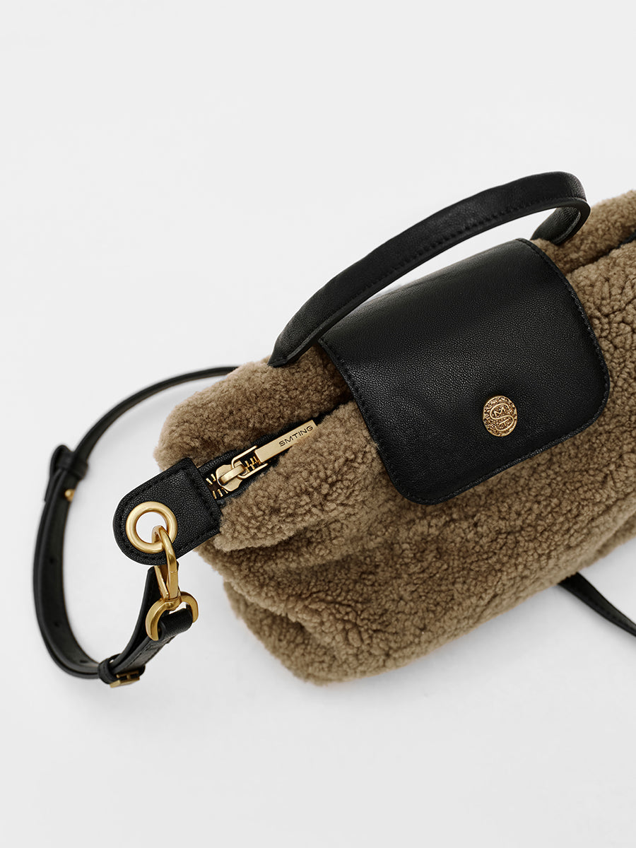 Plump and adorable dumpling bag