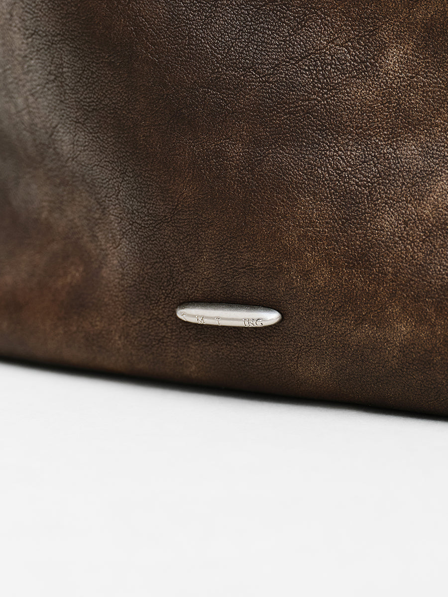 Laid-back casual tote bag