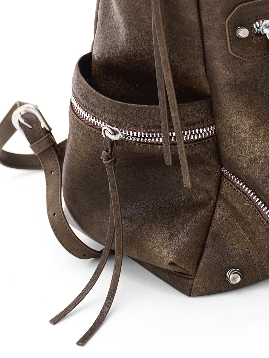 Retro and sophisticated commuter backpack