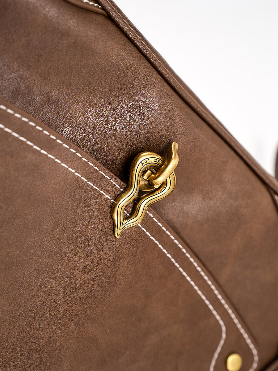 Classic flap crossbody square bag