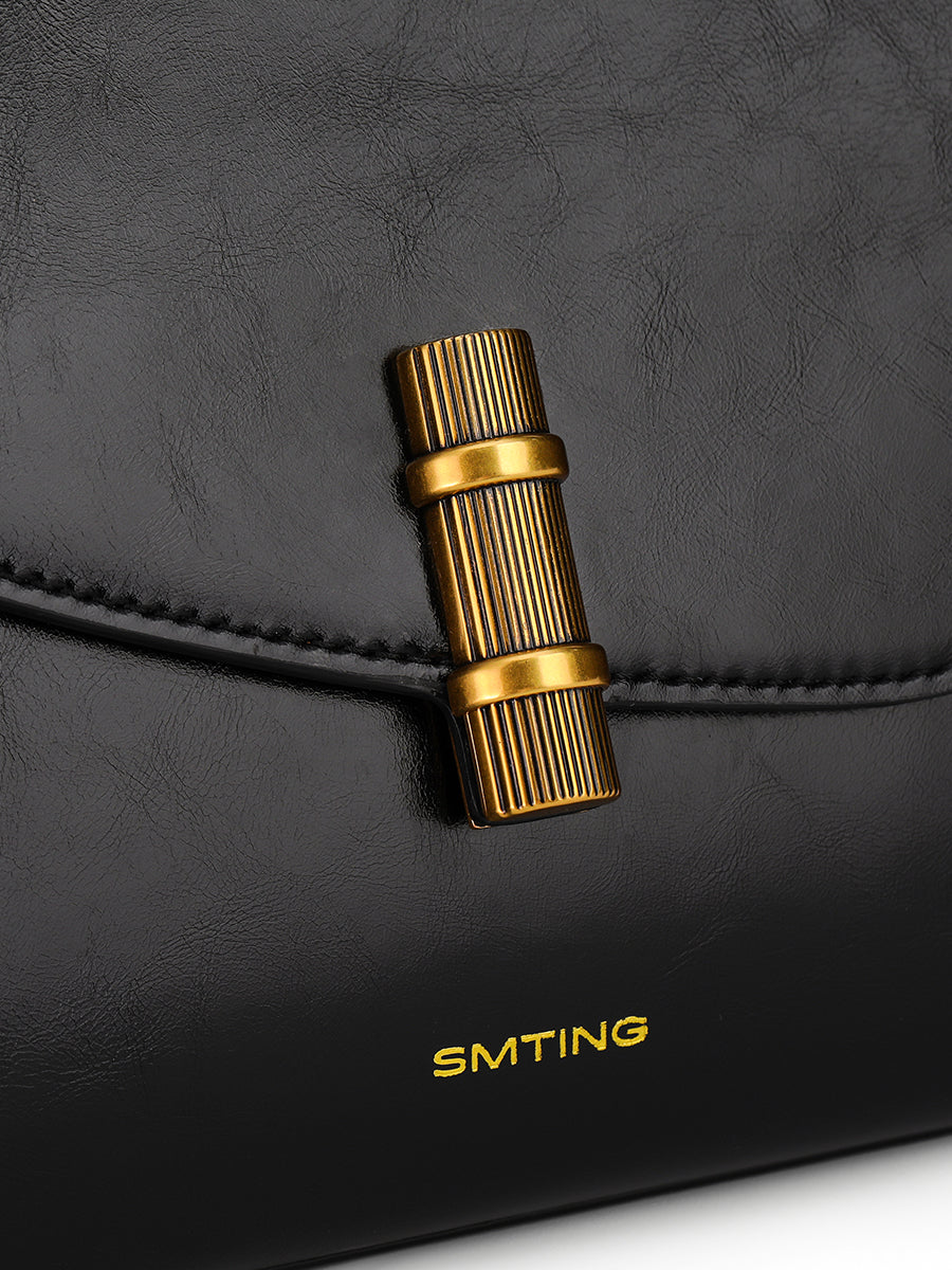 Fashionable and sophisticated handbag crossbody bag