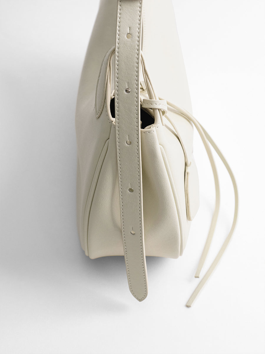 Relaxed designer hobo bag
