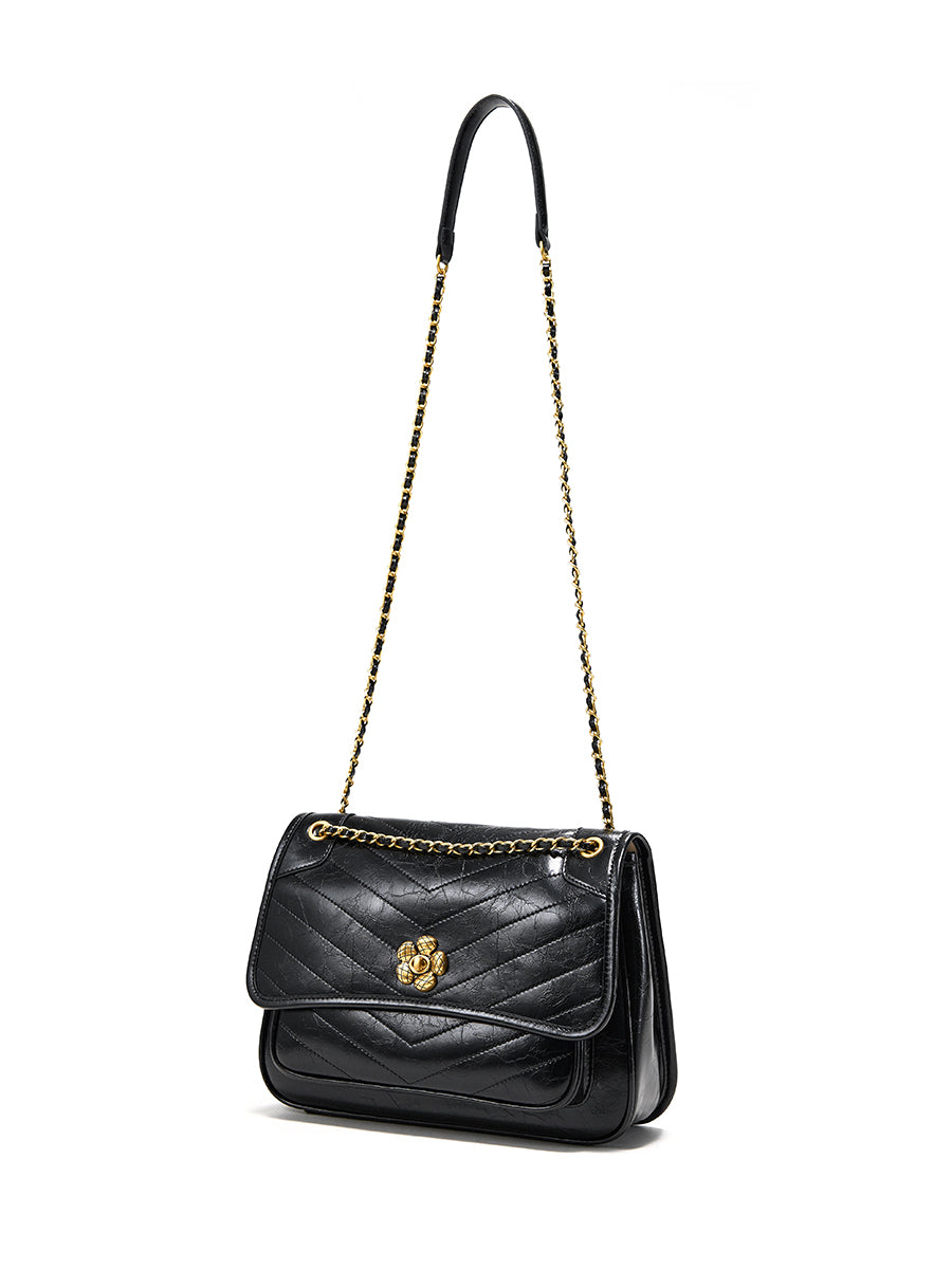 Casual chic chain bag