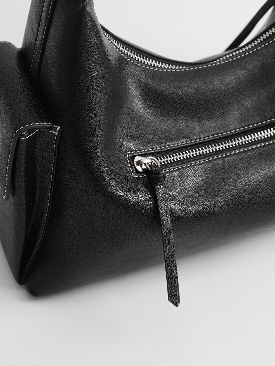 Relaxed single-shoulder hobo bag