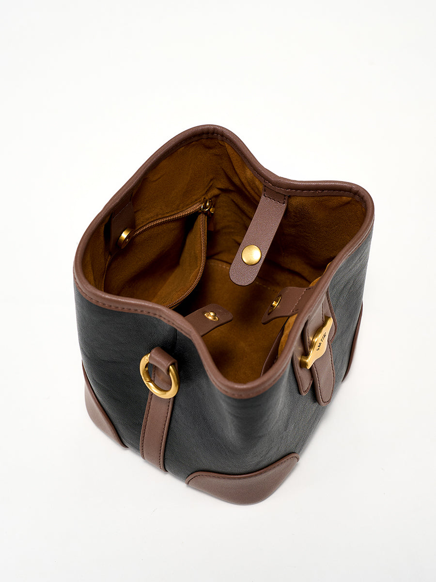 Small and lazy crossbody bucket bag