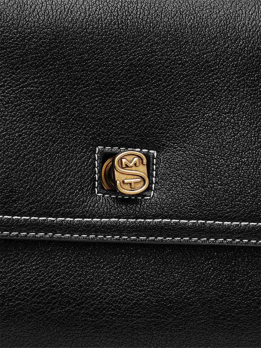 Retro Light Luxury Baguette Bag