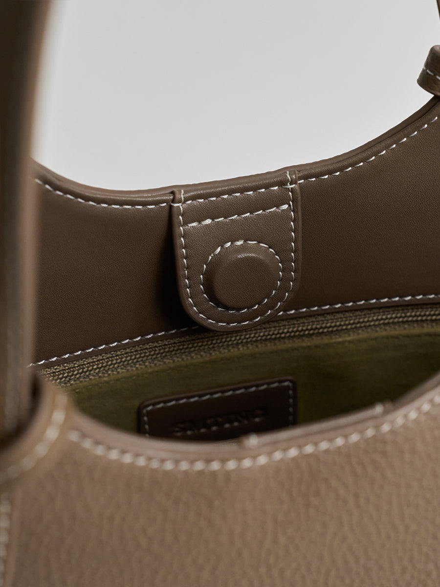 First-layer cowhide tote bag