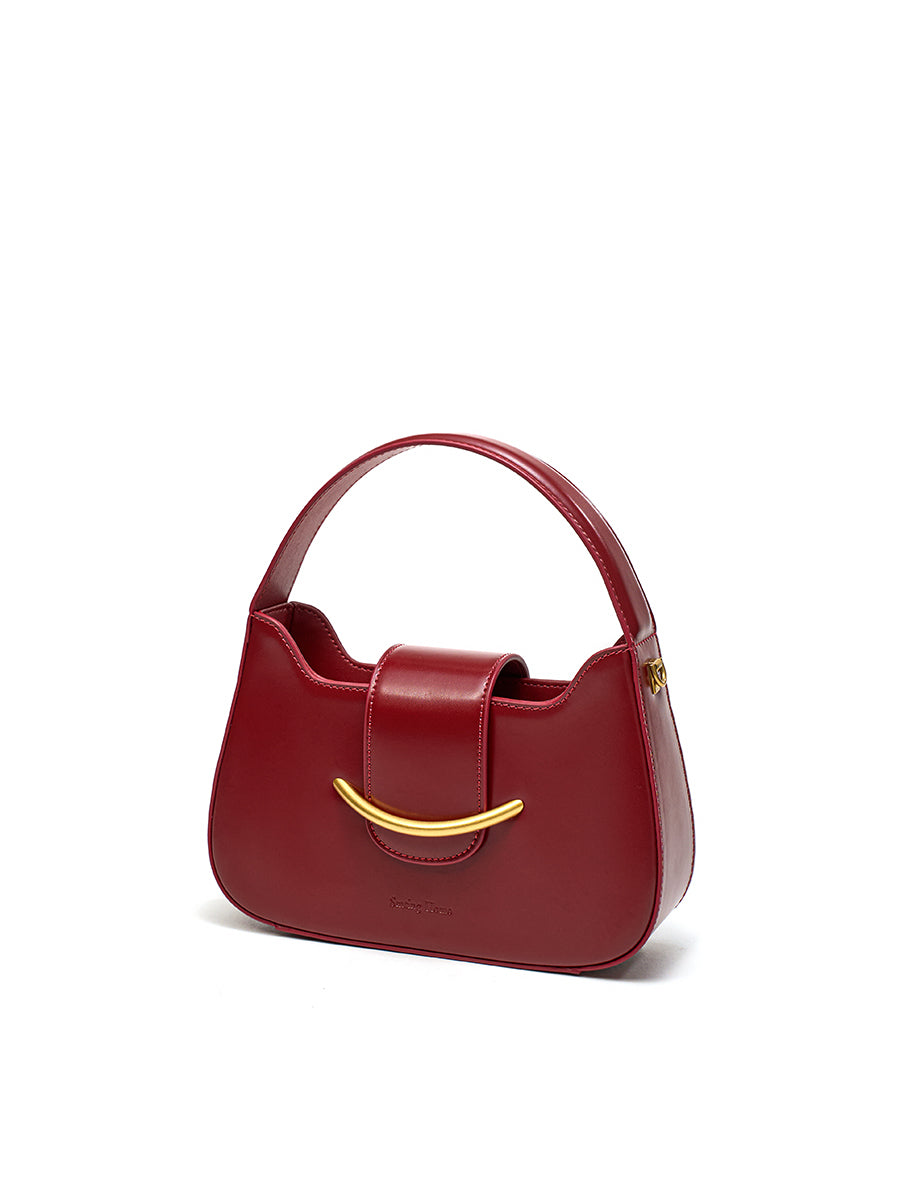 Elegant and fashionable mini handbag