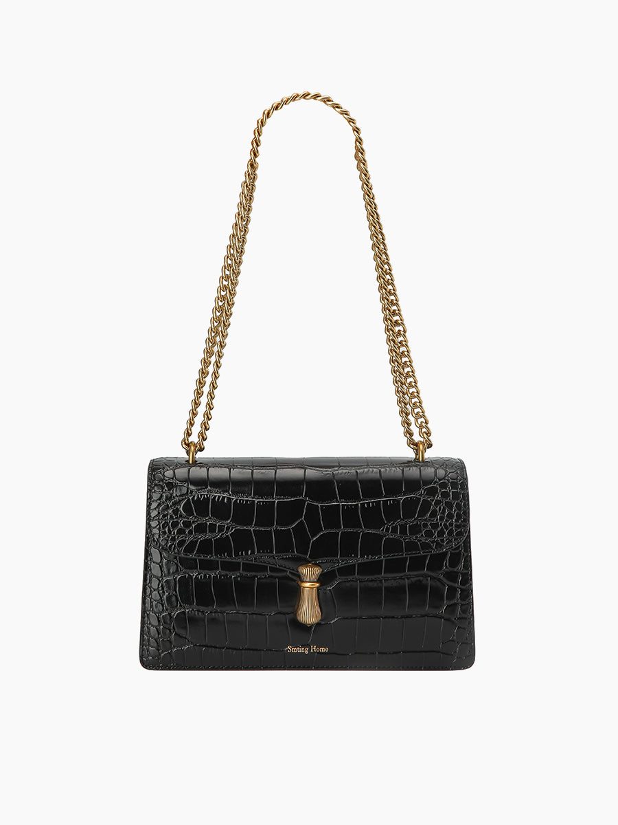 Minimalist textured chain bag