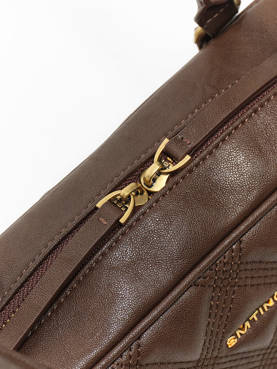 Diamond-patterned boston bag