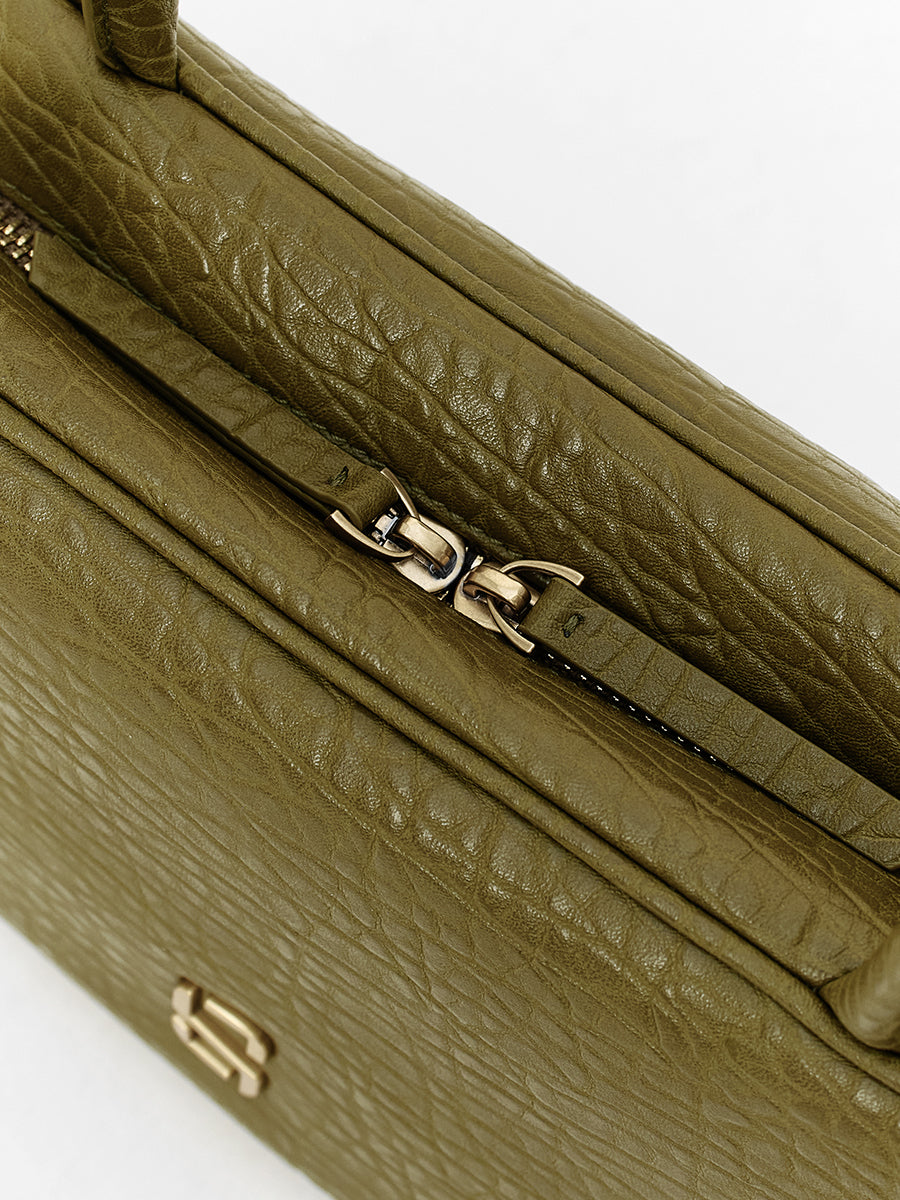 New Light Luxury Boston Bag