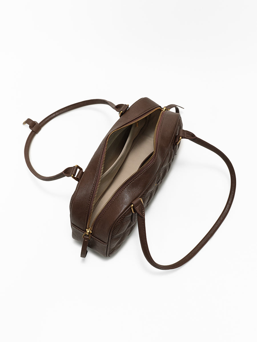 Diamond-patterned boston bag