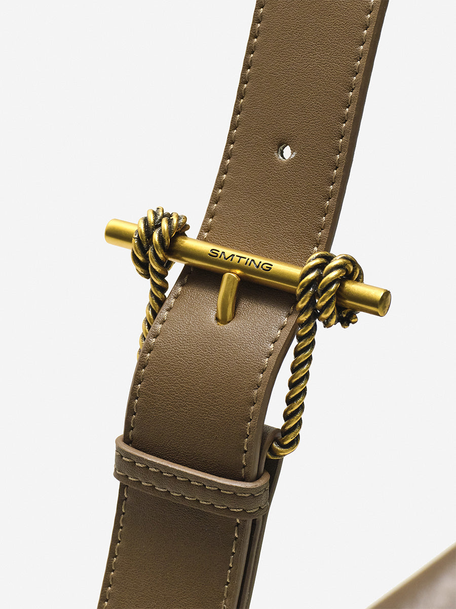 Minimalist fashionable large capacity tote bag