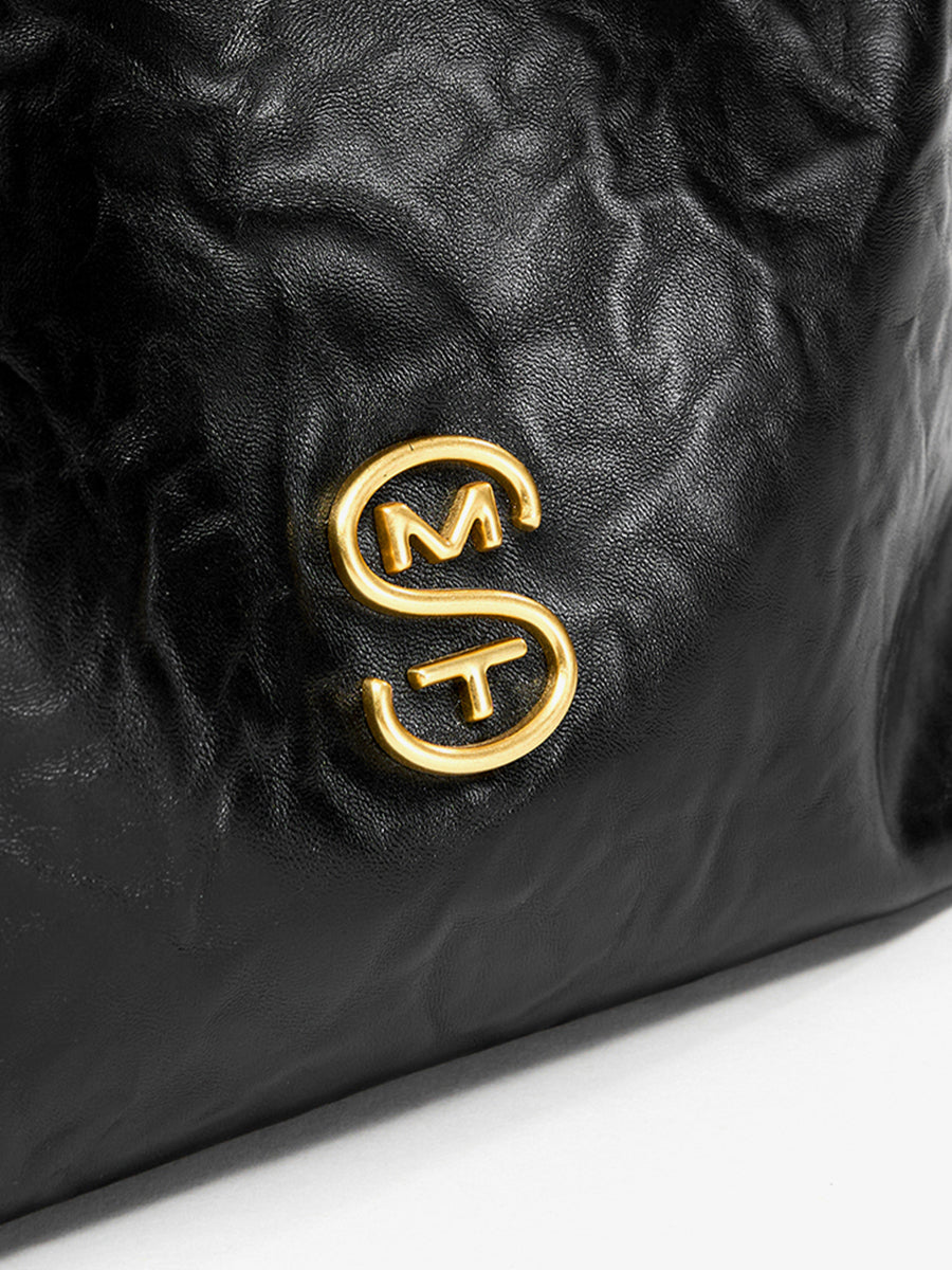 Wrinkled large-capacity shoulder bag