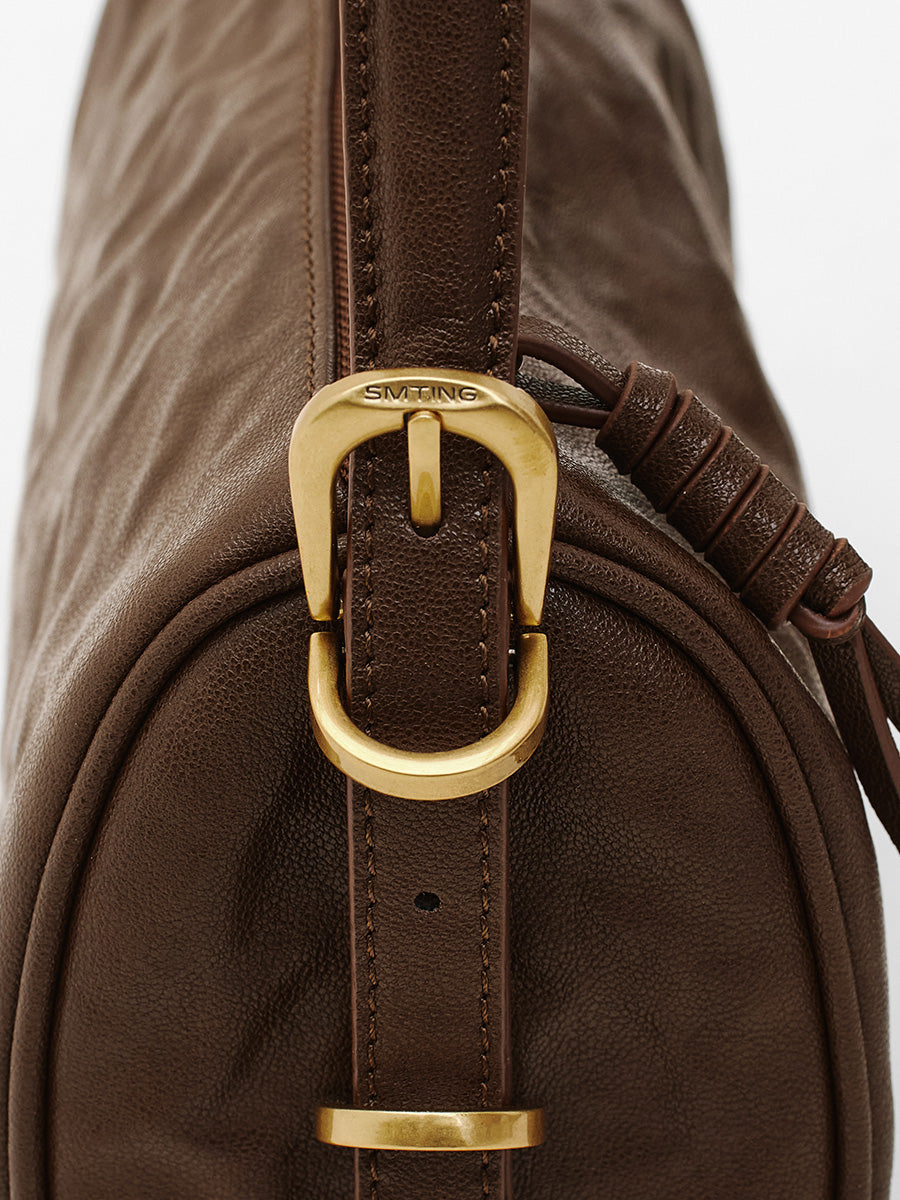 Simple and elegant pillow bag