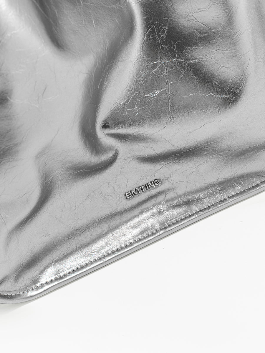 Fashionable oversized underarm tote bag