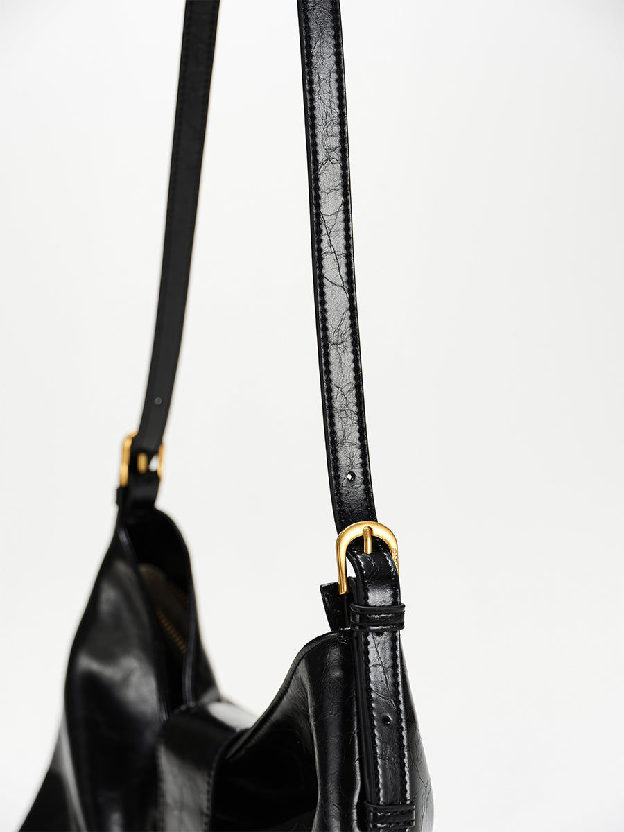 Cracked large capacity shoulder bag