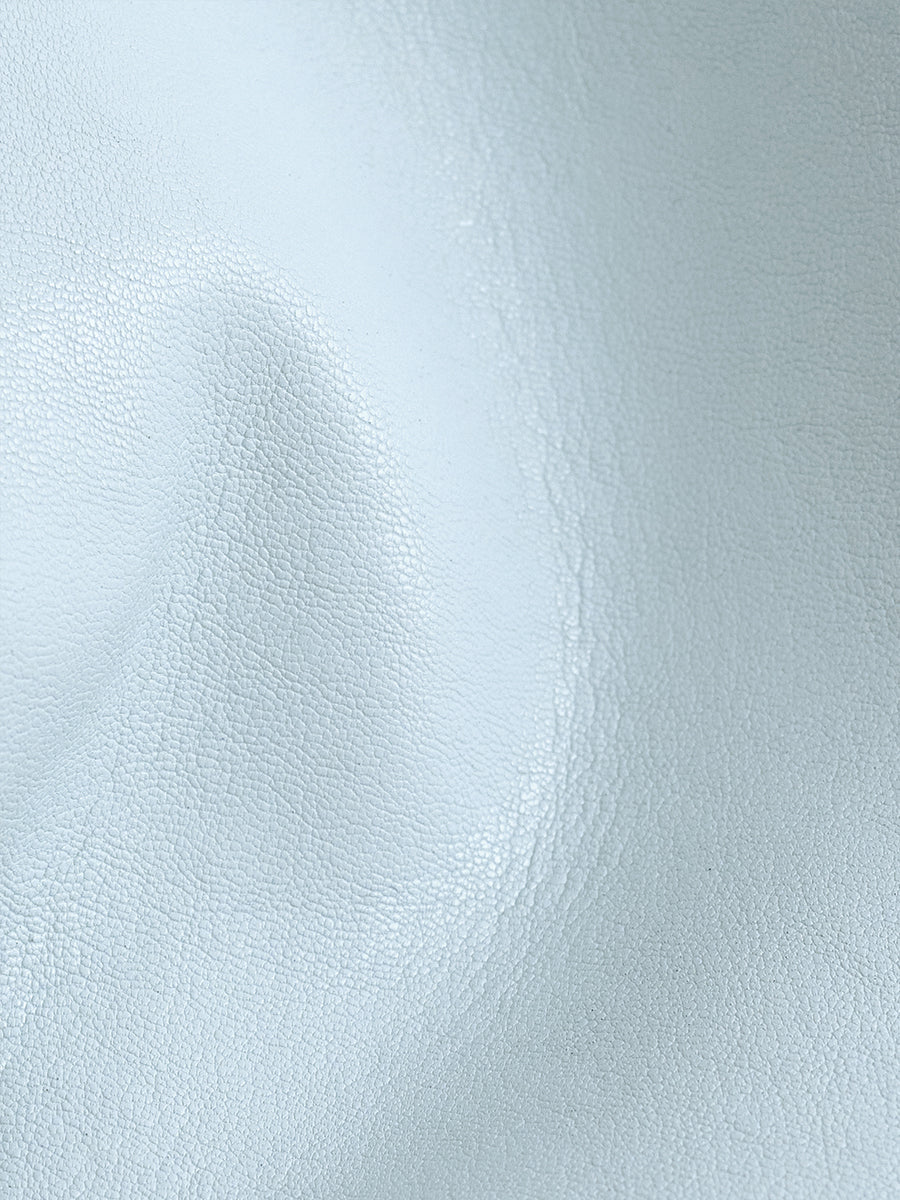 Minimalist, versatile bucket bag