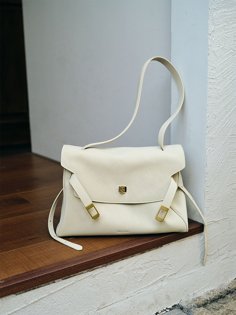 Commute Kelly Bag with Subtle Pearlized Texture