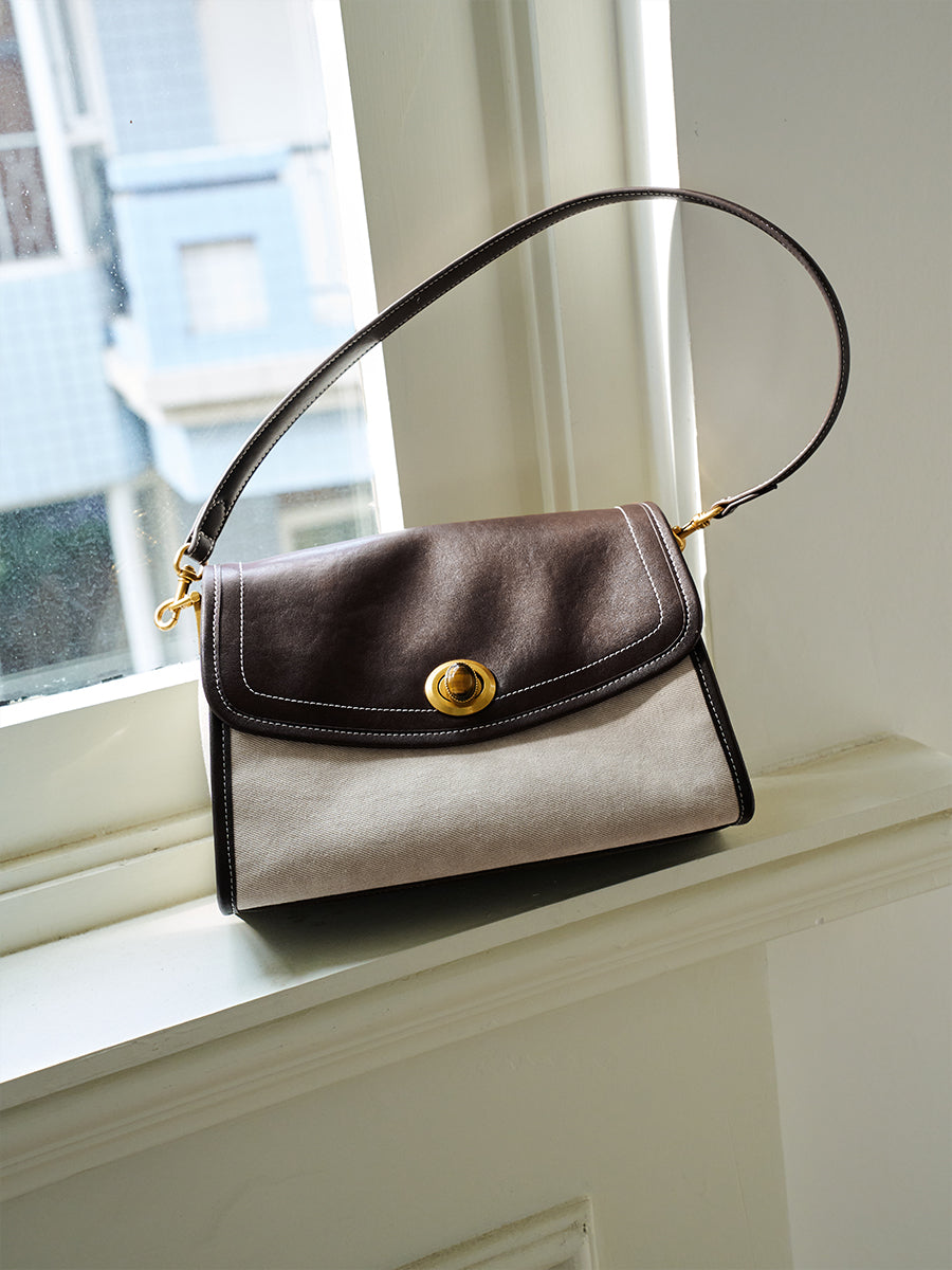 The new single-shoulder bag is versatile