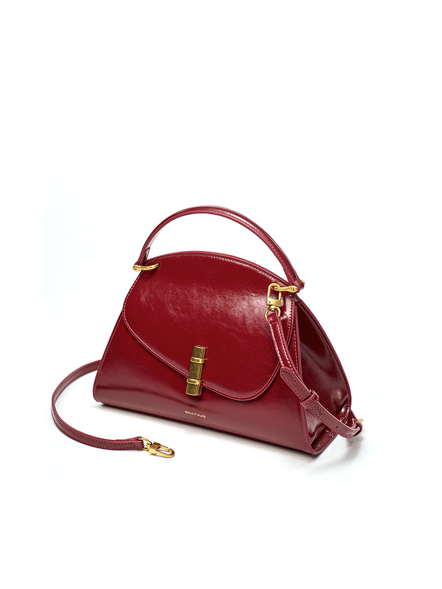 Fashionable and sophisticated handbag crossbody bag
