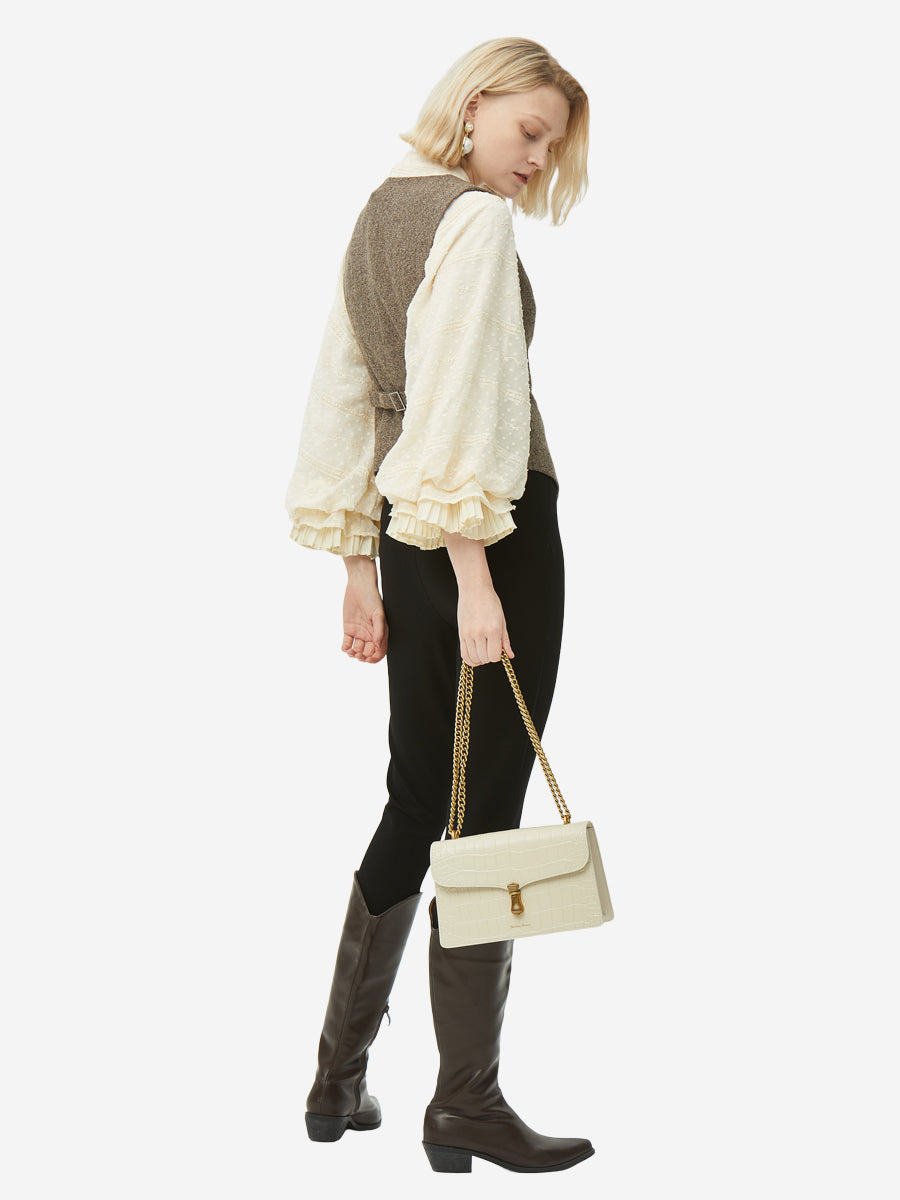 Wind and Passersby-Square Mini Bag