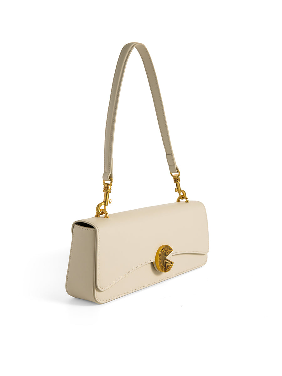 Classic and retro underarm bag baguette bag