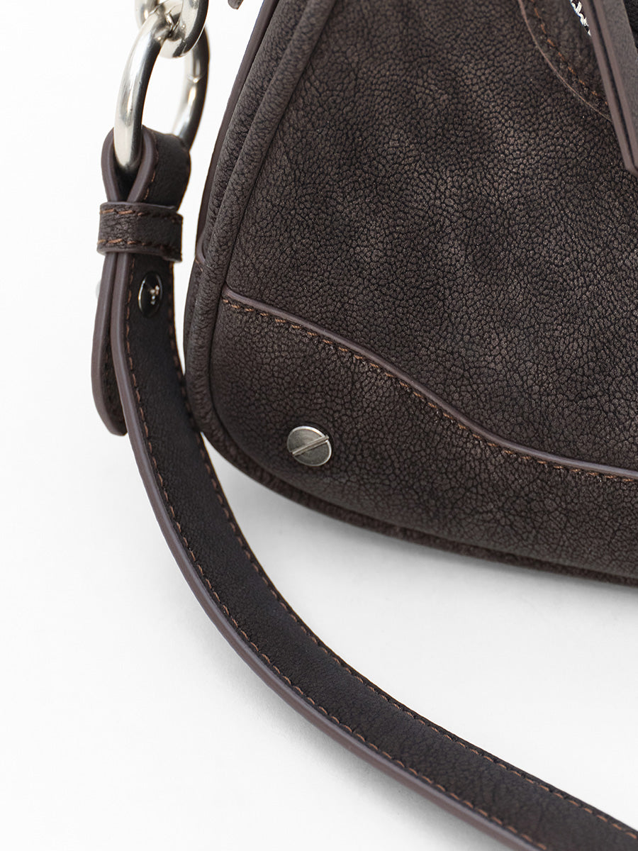 Delicate fashion chain underarm bag