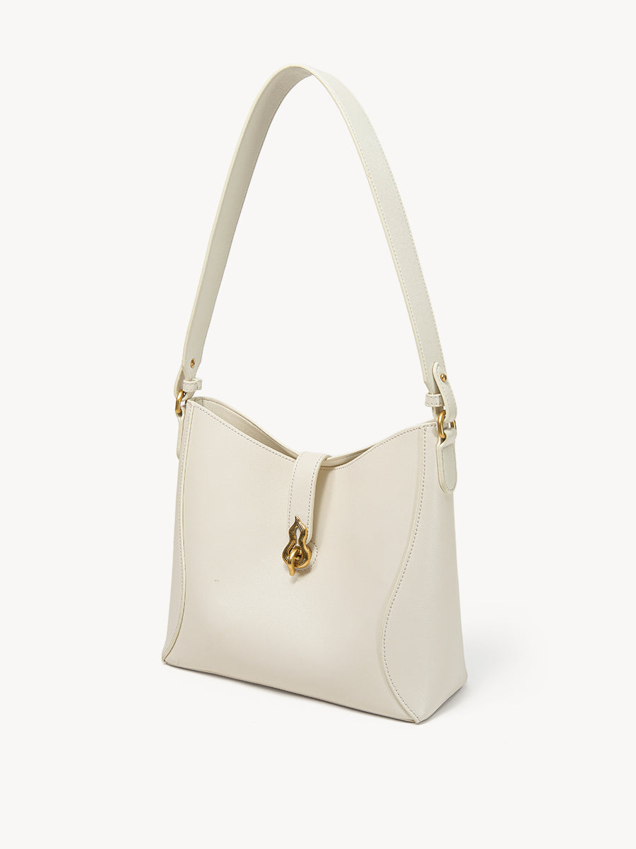 Large-capacity bucket bag for daily commuting