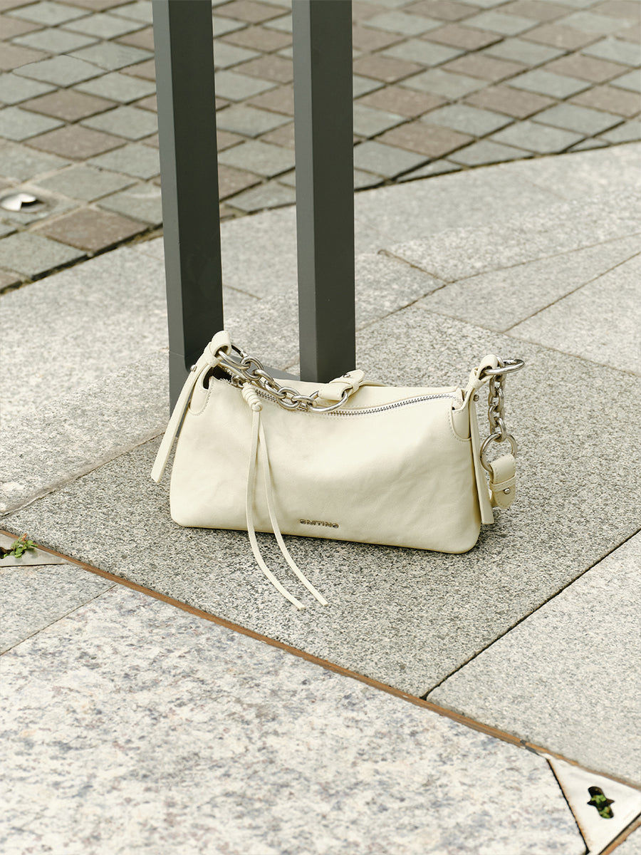 Unique design sensed underarm bag