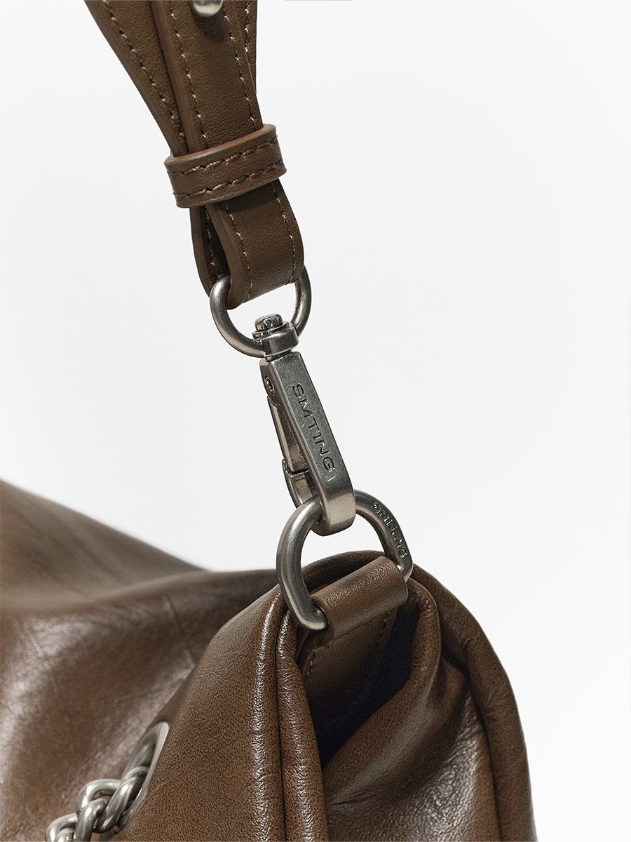 Delicate fashion chain bag underarm bag