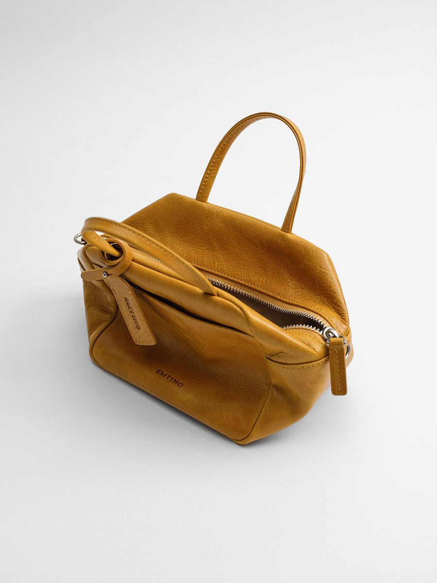 Head-layer cowhide box bag