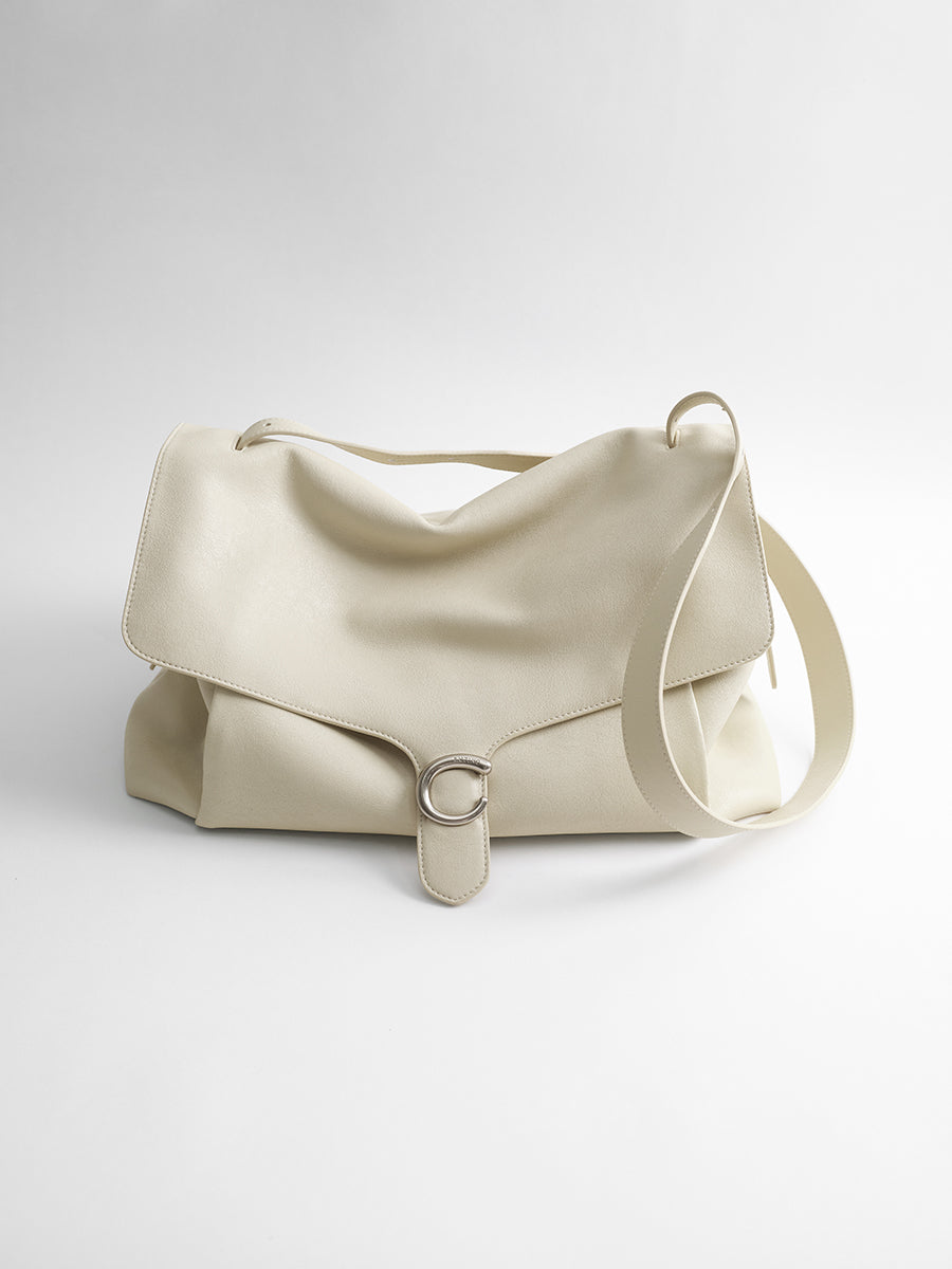 Large-capacity commuter hobo bag