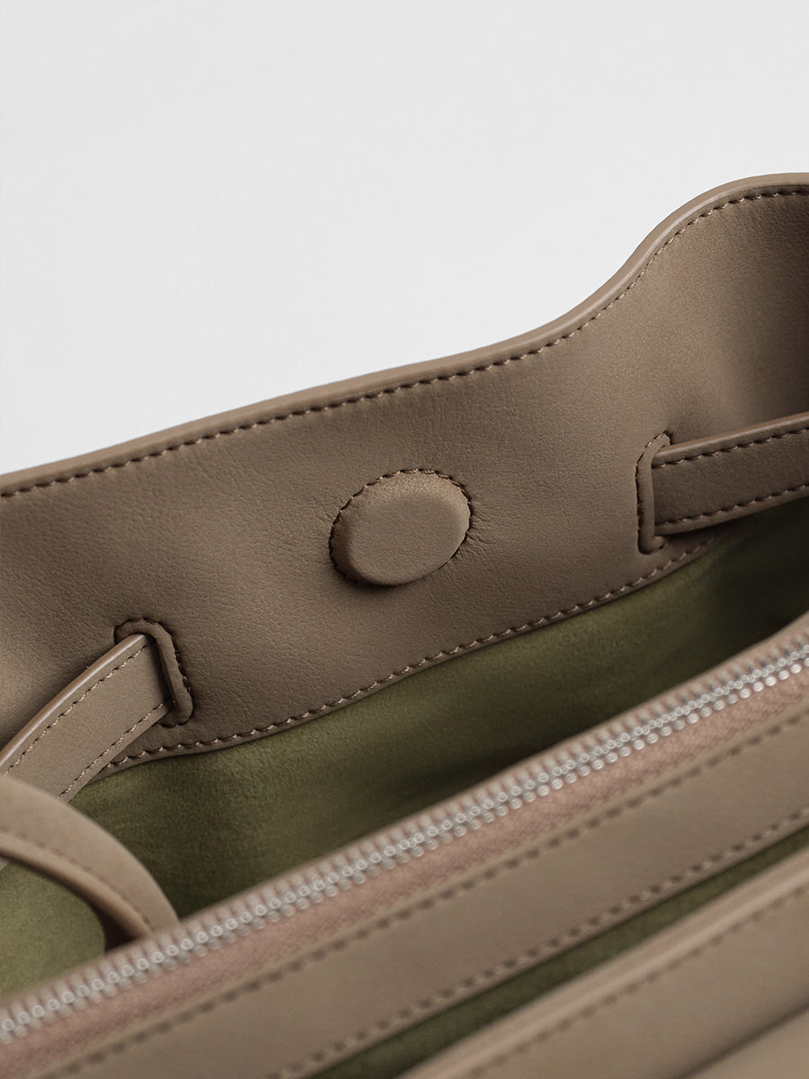 High-end single-shoulder bag