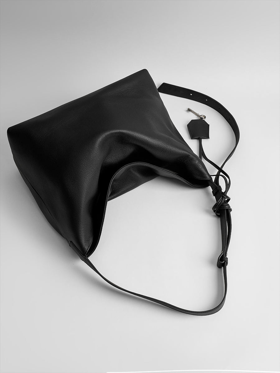 First-layer cowhide tote bag