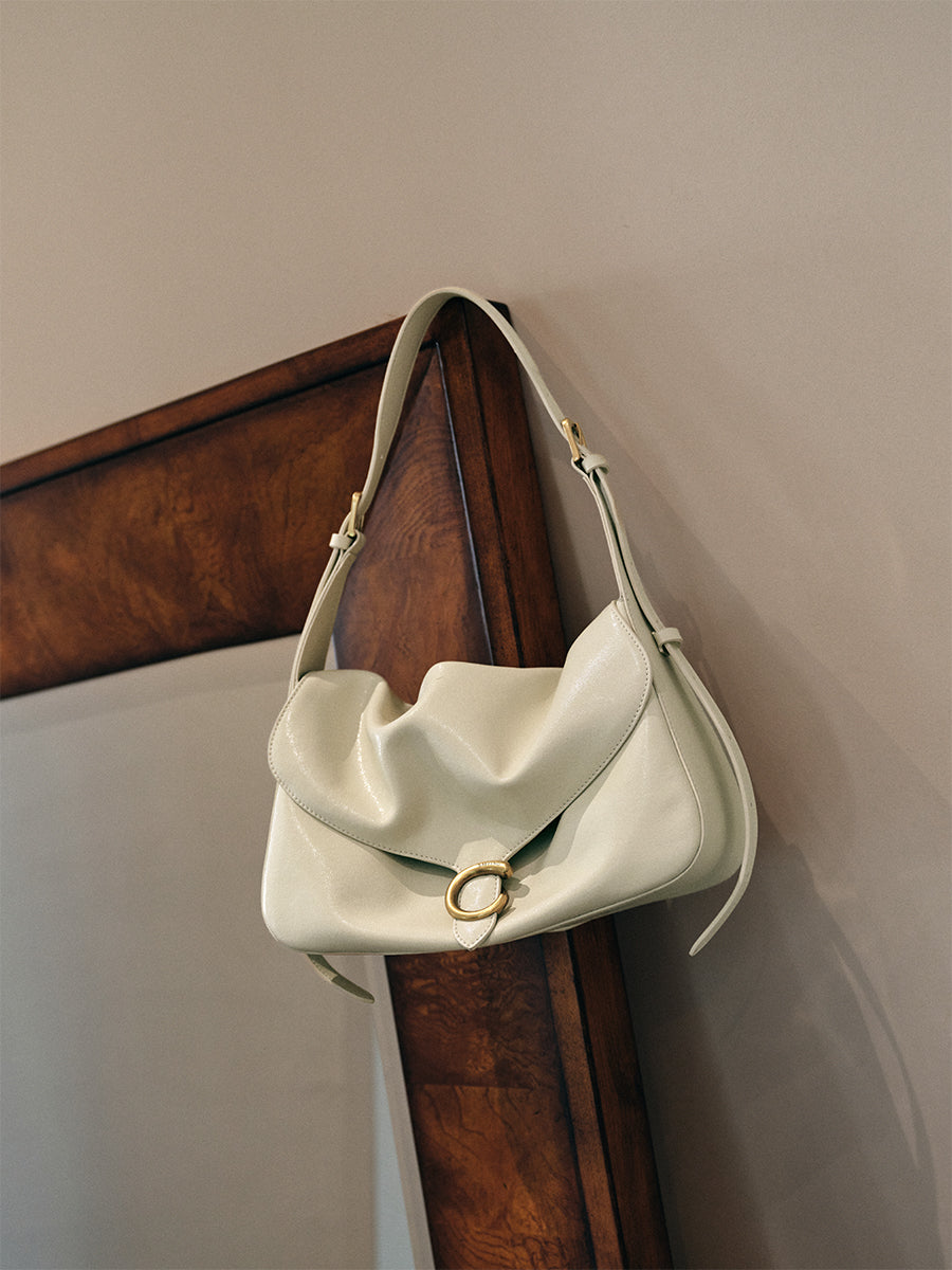 Classic flap tote bag
