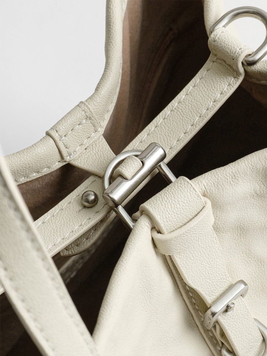 Niche single-shoulder hand-carry bucket bag
