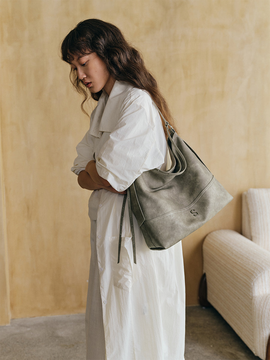 Large Capacity Commuter Tote Bag