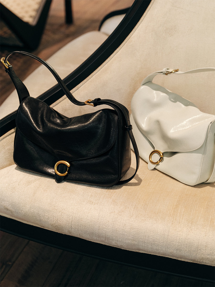 Classic flap tote bag