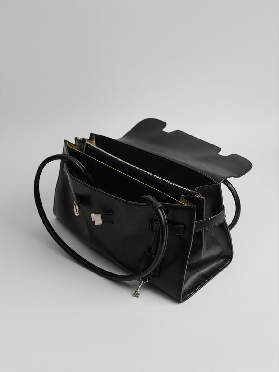 Advanced Sensation Commuter Shoulder Bag