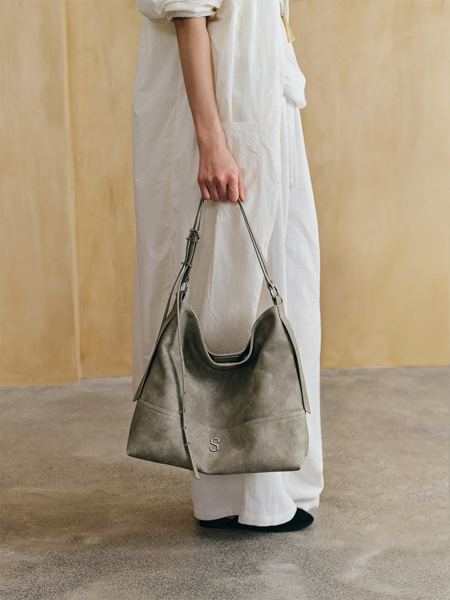 Large Capacity Commuter Tote Bag