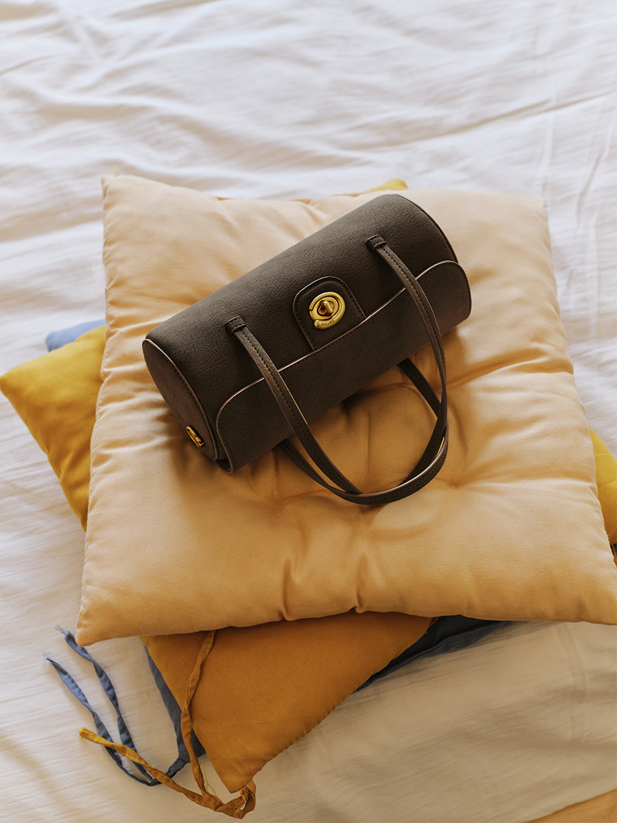 Light luxury cylindrical bag under the arm