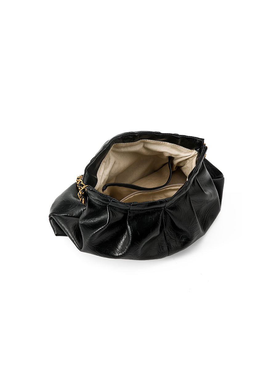 Tissage d'un sac fourre-tout en chaîne de nuages
