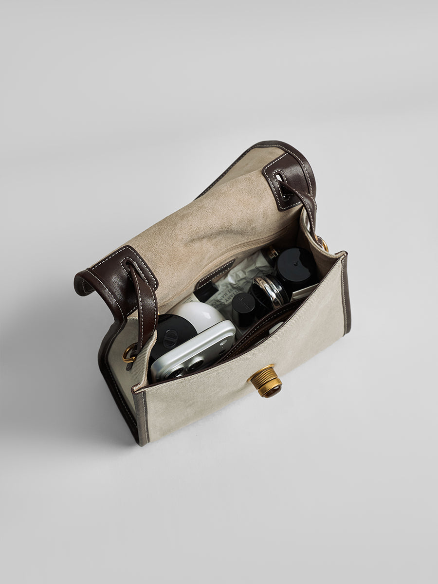 Simple and versatile envelope bag