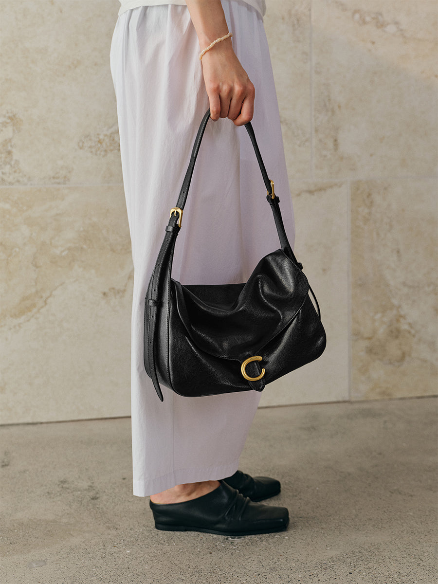 Classic flap tote bag