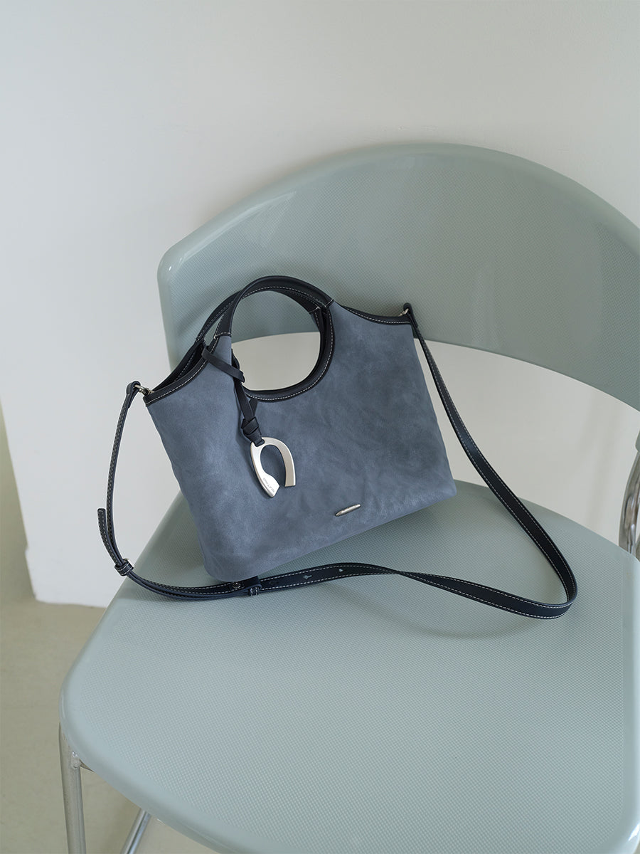 New lightweight luxury bucket bag