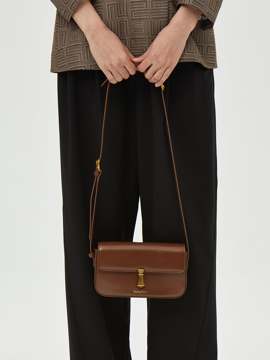 First Look-Underarm Square Bag