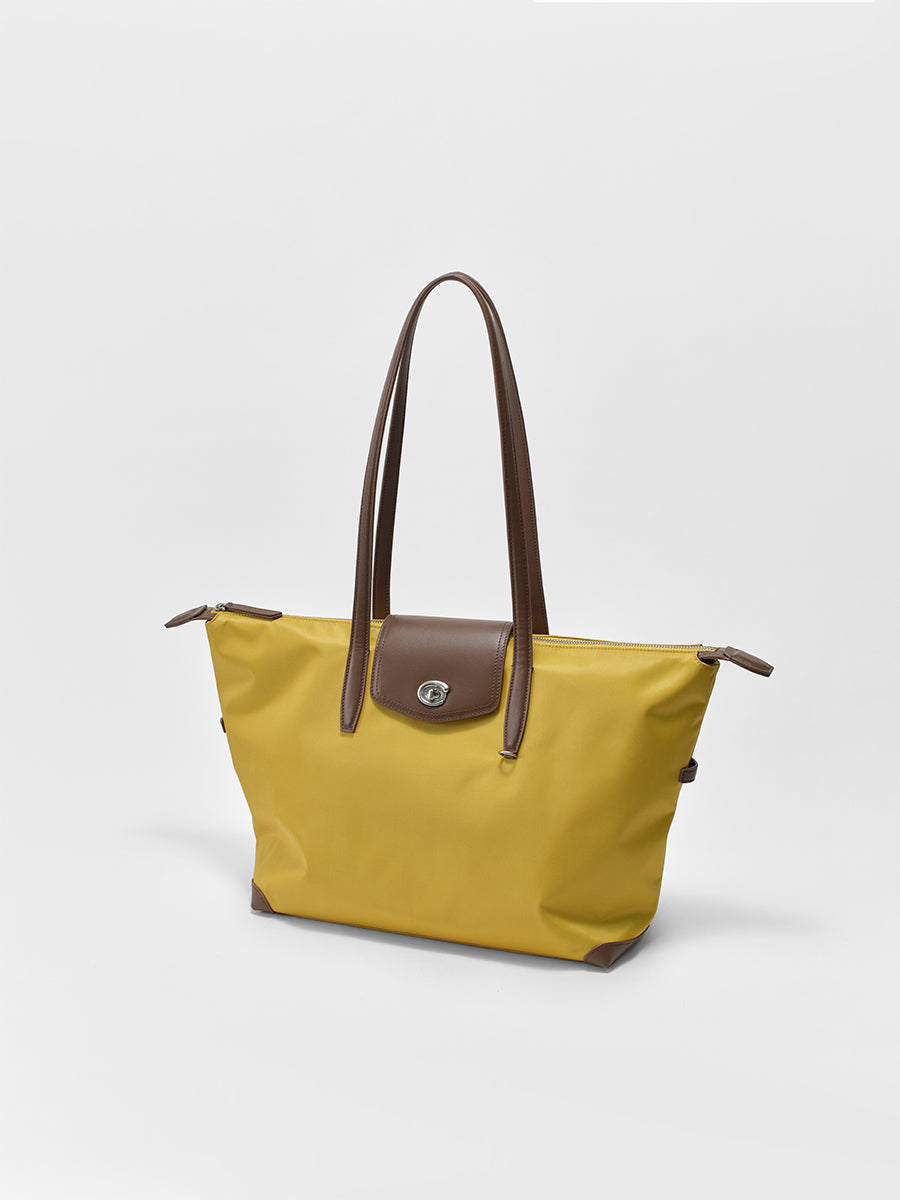Large-capacity commuter tote bag