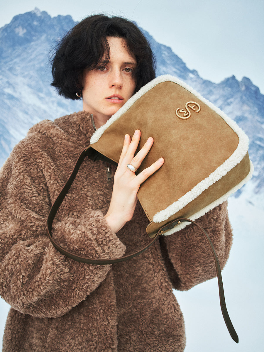 Autumn and winter light luxury hand-held tote bag