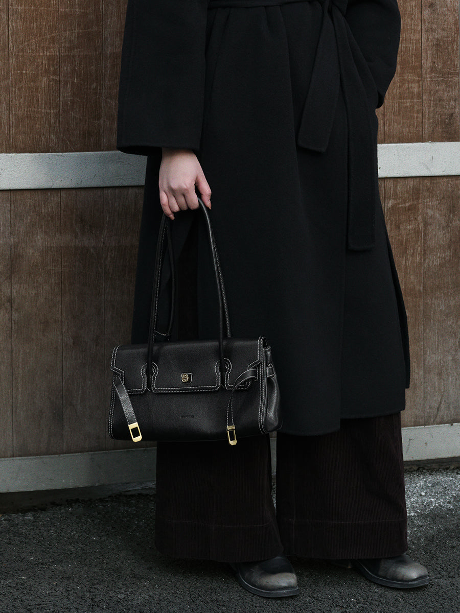 Retro Light Luxury Baguette Bag